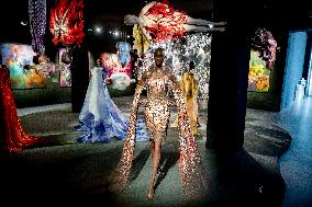 Kunsthal Presents Living Look By Iris van Herpen - Rotterdam