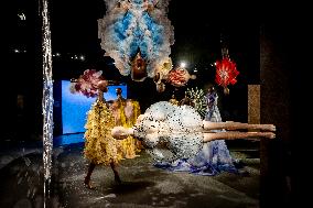 Kunsthal Presents Living Look By Iris van Herpen - Rotterdam