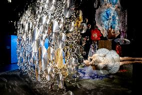 Kunsthal Presents Living Look By Iris van Herpen - Rotterdam