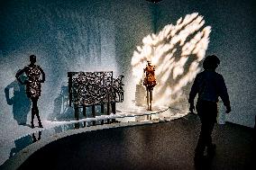 Kunsthal Presents Living Look By Iris van Herpen - Rotterdam