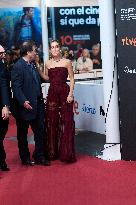 73rd San Sebastian International Film Festival - 'Anatonia de un instante' Red Carpet