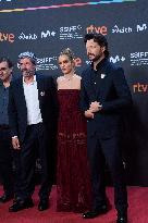 73rd San Sebastian International Film Festival - 'Anatonia de un instante' Red Carpet