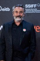 73rd San Sebastian International Film Festival - 'Anatonia de un instante' Red Carpet