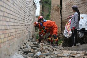 Gansu Longxi Earthquake Rescue - China