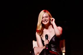 Malaga Comic-Con - Elle Fanning in 'Predator: Badlands' Preview