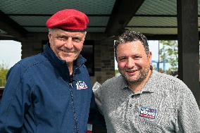 Curtis Sliwa Campaigns on Staten Island