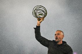 Ousmane Dembele celebrates his Ballon dOr at Parc des Princes - FA
