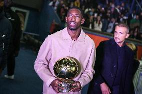 Ousmane Dembele celebrates his Ballon dOr at Parc des Princes - FA