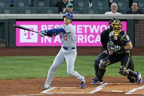 Baseball: Dodgers vs. Mariners