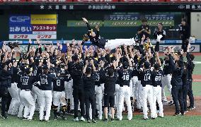 Baseball: Hawks clinch Pacific League title