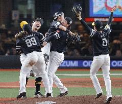 Baseball: Hawks clinch Pacific League title