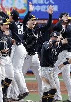 Baseball: Hawks clinch Pacific League title