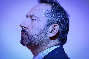 Sebastien Chenu On Dimanche En Politique - Paris