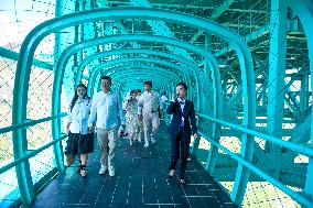 Huajiang Canyon Bridge Tourism