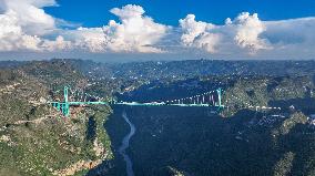 Huajiang Canyon Bridge