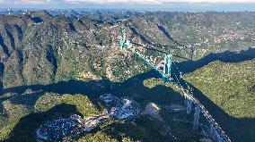 Huajiang Canyon Bridge