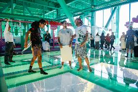 Huajiang Canyon Bridge Tourism