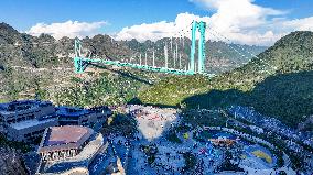 Huajiang Canyon Bridge Tourism