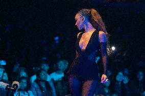 Flo In Concert - London