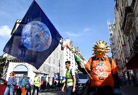 Resistance March For Climate, Justice, Freedoms - Paris
