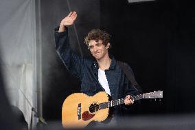 Aliocha Schneider Performs At Fete De L‘Humanite - Bretigny Sur Orge