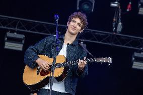 Aliocha Schneider Performs At Fete De L‘Humanite - Bretigny Sur Orge