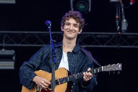 Aliocha Schneider Performs At Fete De L‘Humanite - Bretigny Sur Orge