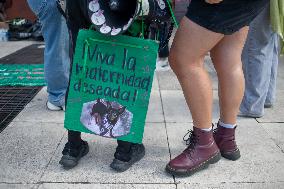 Women Demanding Decriminalization of Abortion in Mexico