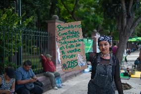 Women Demanding Decriminalization of Abortion in Mexico