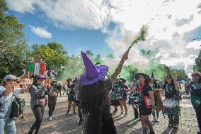 Women Demanding Decriminalization of Abortion in Mexico