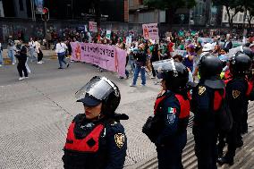 Women Demanding Decriminalization of Abortion in Mexico