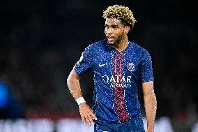 PSG v AJ Auxerre - Paris