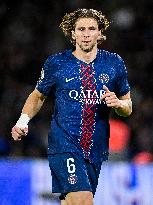 PSG v AJ Auxerre - Paris