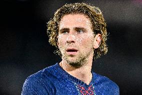 PSG v AJ Auxerre - Paris