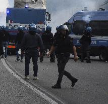 Pro-Palestine Demonstration Disrupts Turin - Italy