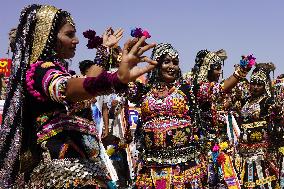 Indian Kalbeliya Gypsy Dancers Performs - India