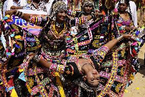 Indian Kalbeliya Gypsy Dancers Performs - India