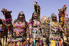 Indian Kalbeliya Gypsy Dancers Performs - India