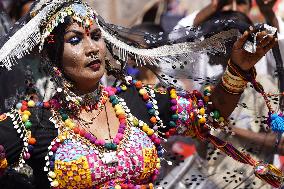 Indian Kalbeliya Gypsy Dancers Performs - India