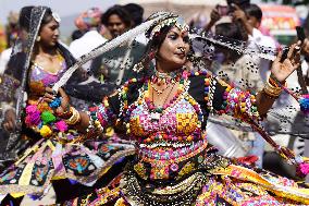 Indian Kalbeliya Gypsy Dancers Performs - India