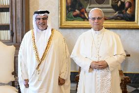 Pope Leo XIV Meets Prince Salman bin Hamad Al Khalifa of Bahrain - Vatican