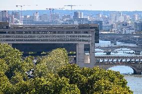 Illustrations Of Paris Rooftops - France