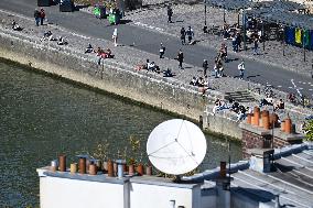 Illustrations Of Paris Rooftops - France