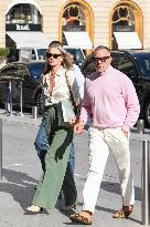 PFW - Kate Moss Arrives At The Ritz