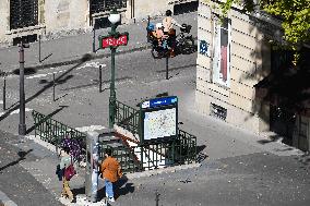 Illustrations Of Paris Rooftops - France