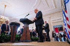 US President Trump welcomes Israeli Prime Minister Netanyahu to the White House