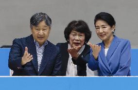 Japan emperor watches badminton match in Shiga Pref.