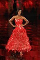 PFW - Le Défilé. Liberté, Egalité, Sororité"You're Worth It" L'Oréal Paris Runway