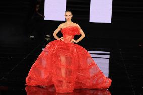 PFW - Le Défilé. Liberté, Egalité, Sororité"You're Worth It" L'Oréal Paris Runway