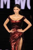 PFW - Le Défilé. Liberté, Egalité, Sororité"You're Worth It" L'Oréal Paris Runway